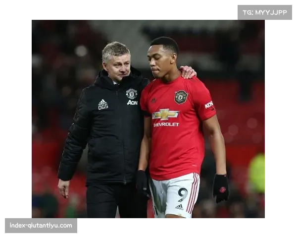 曼联锋线重组效果评估 姆贝莫库尼亚塞斯科组合效率分析